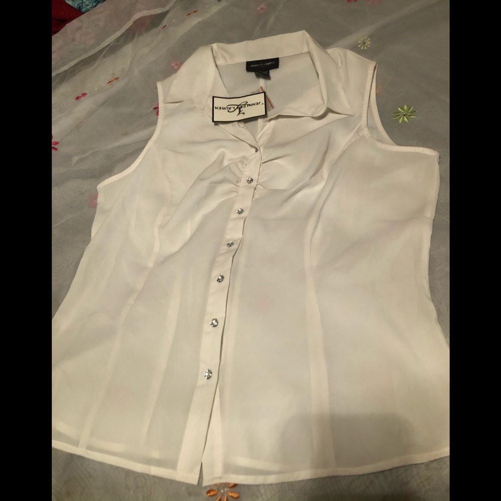 Sleeveless top